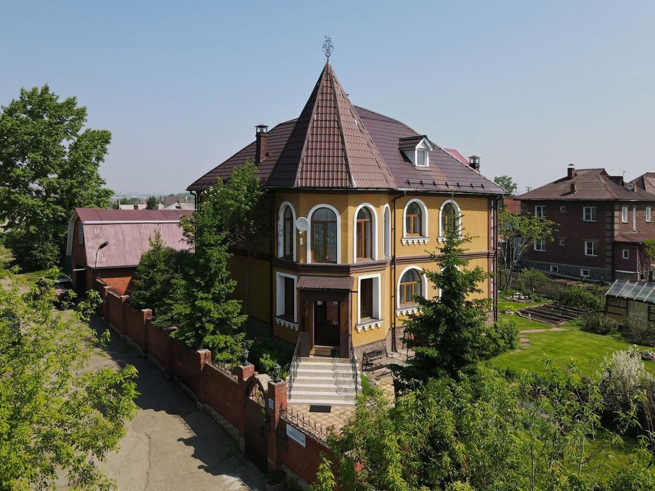 Коттедж, 345 м², 11 соток