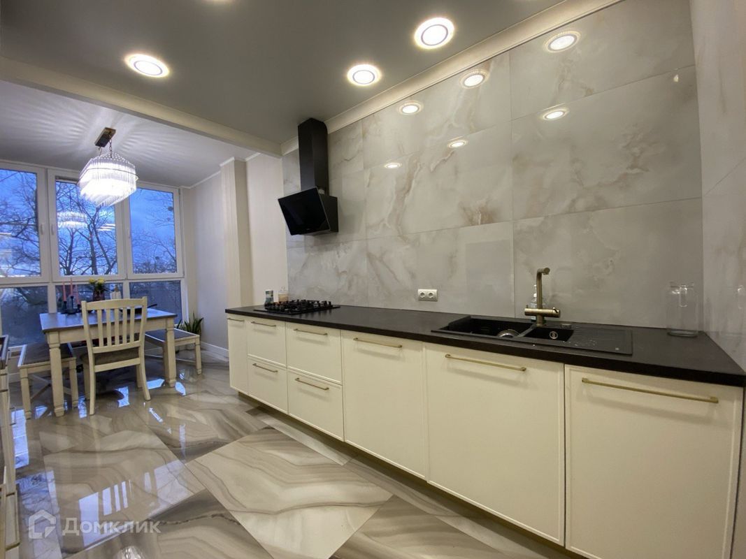 3-комн., 93 м², 3/7 этаж