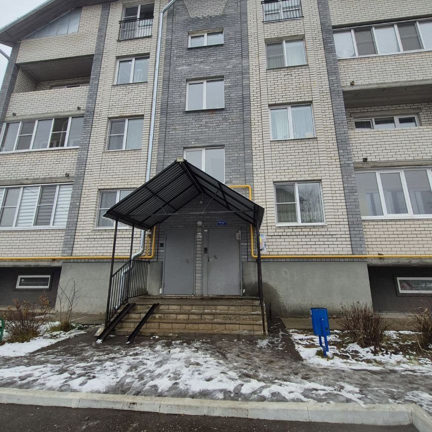 1-комн., 42 м², 2/4 этаж