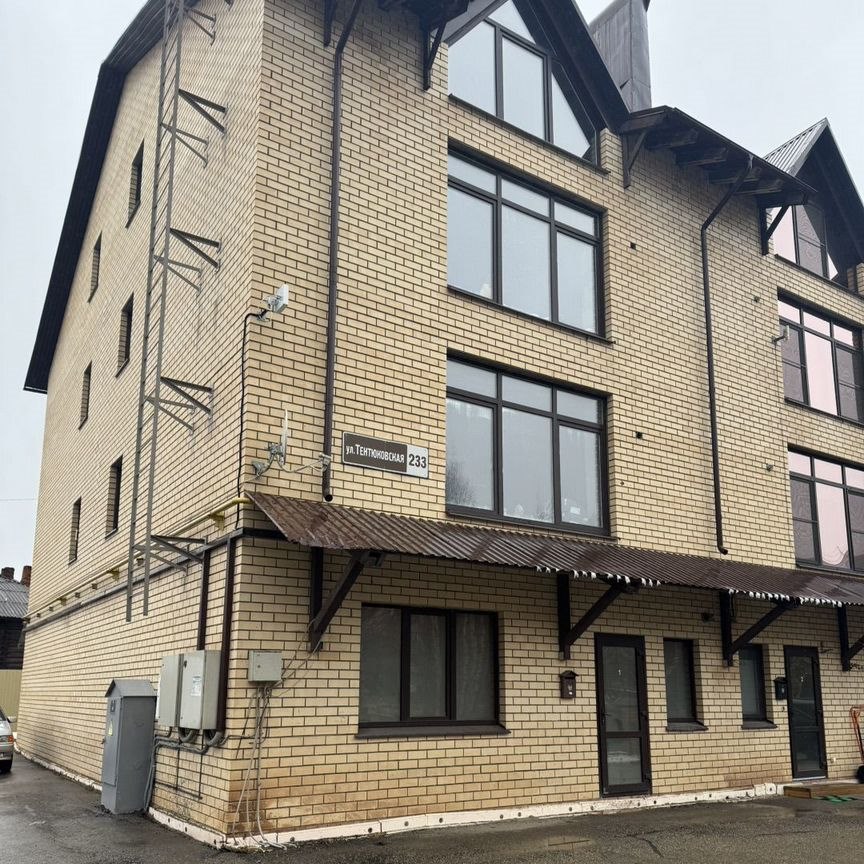  таунхаус, 150 м², 10 соток