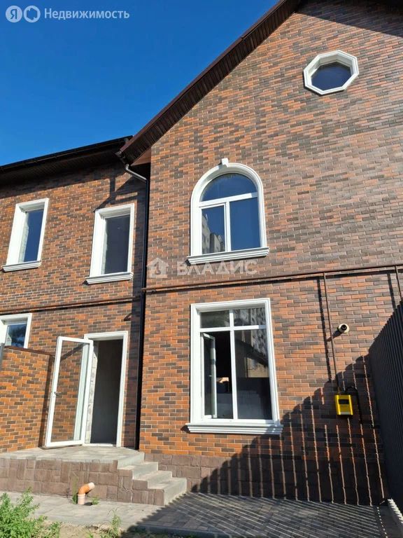 2 этажный, Дом, 141 м², 1.49 сотка, 2 этажа