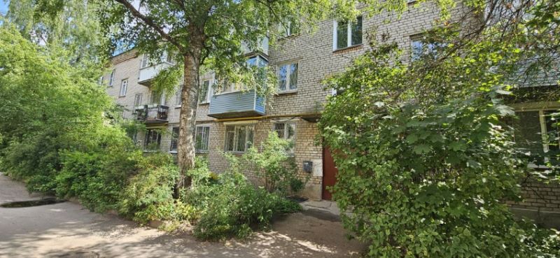 2-комн., 42 м², 2/3 этаж
