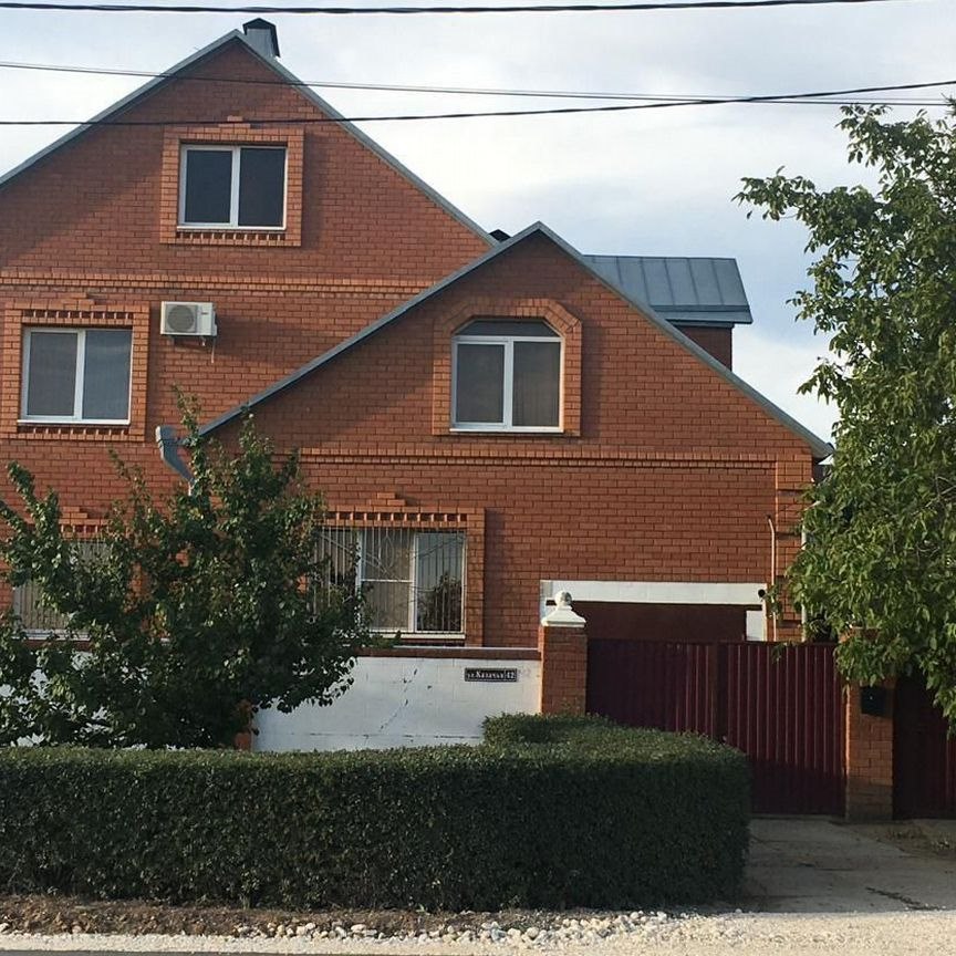 Дом, 286 м², 10 соток