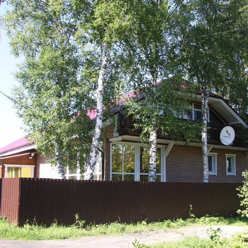 Дом, 310 м², 9 соток