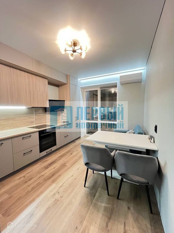 2-комн., 65 м², 9/10 этаж