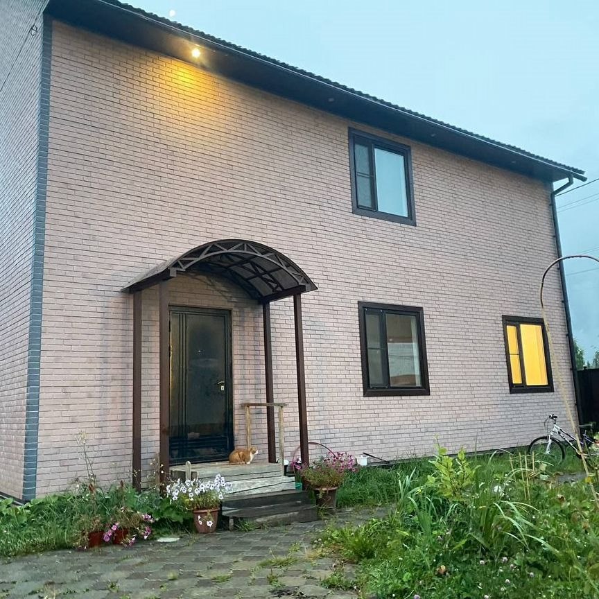  дом, 185.5 м², 8 соток