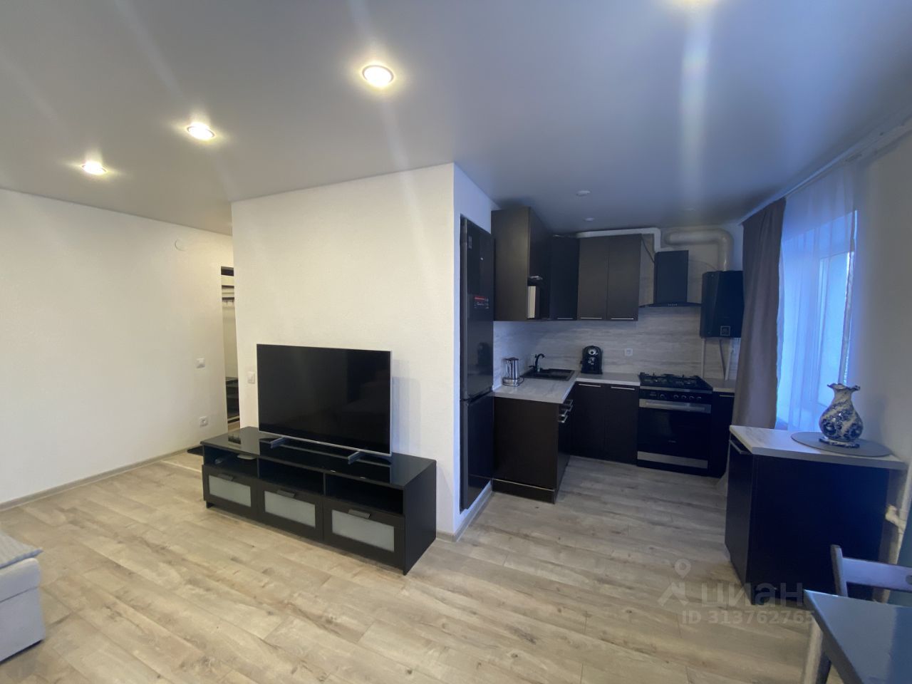 2-комн., 48 м², 3/4 этаж
