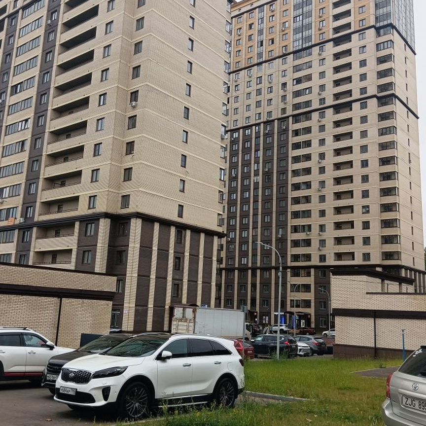 3-комн., 85 м², 8/25 этаж