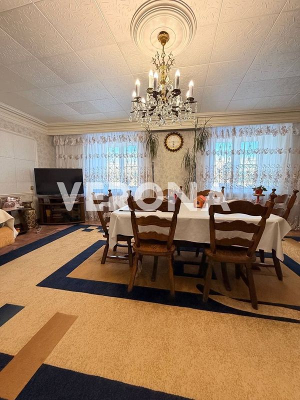 4-комн. квартира, 137.2 м2, 2/6 этаж