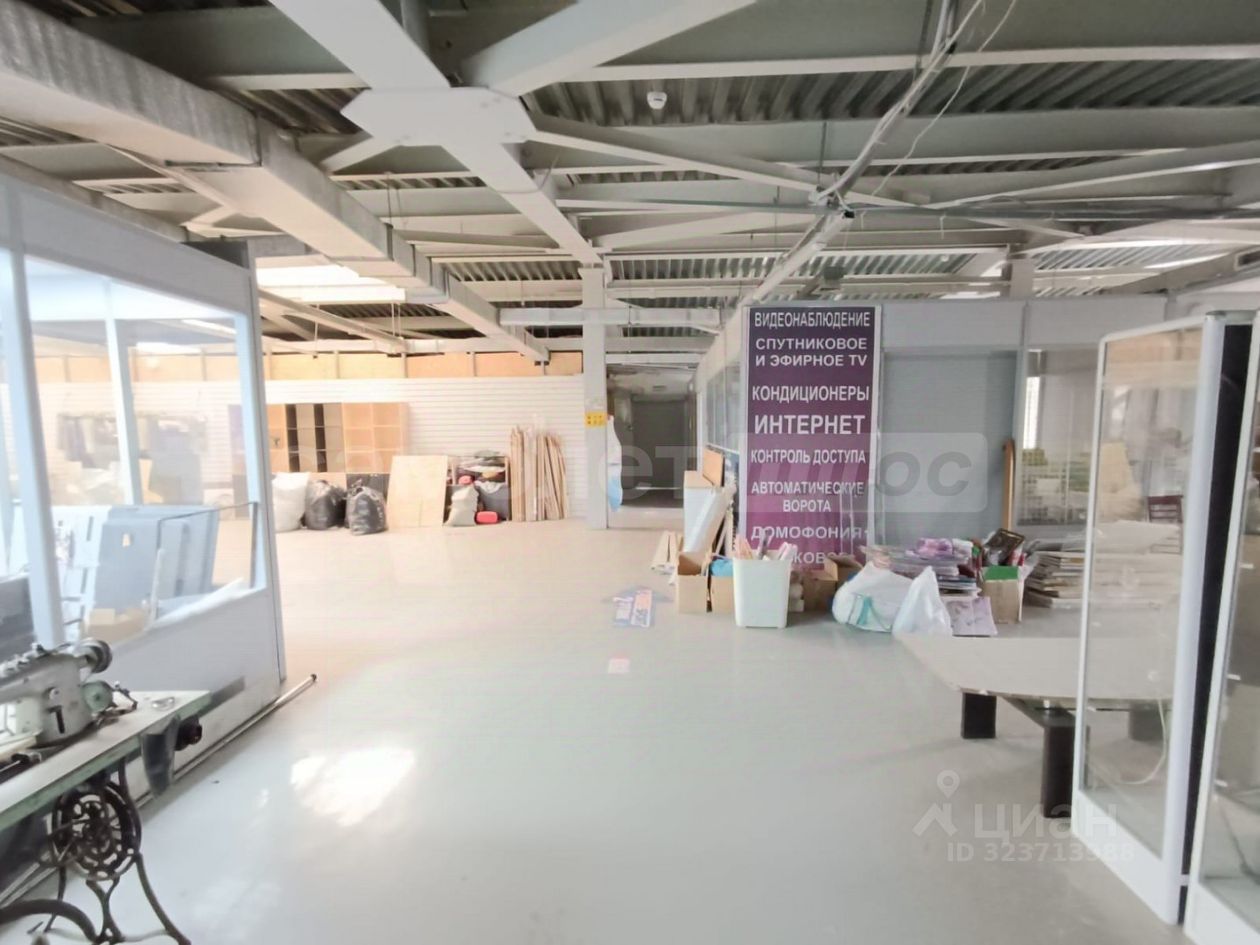 Торговое помещение, 300 м², 2/2 этаж