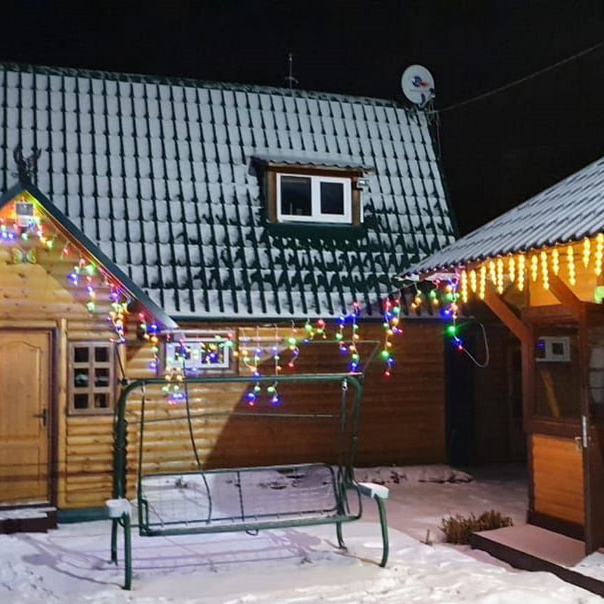  коттедж, 200 м², 6 соток