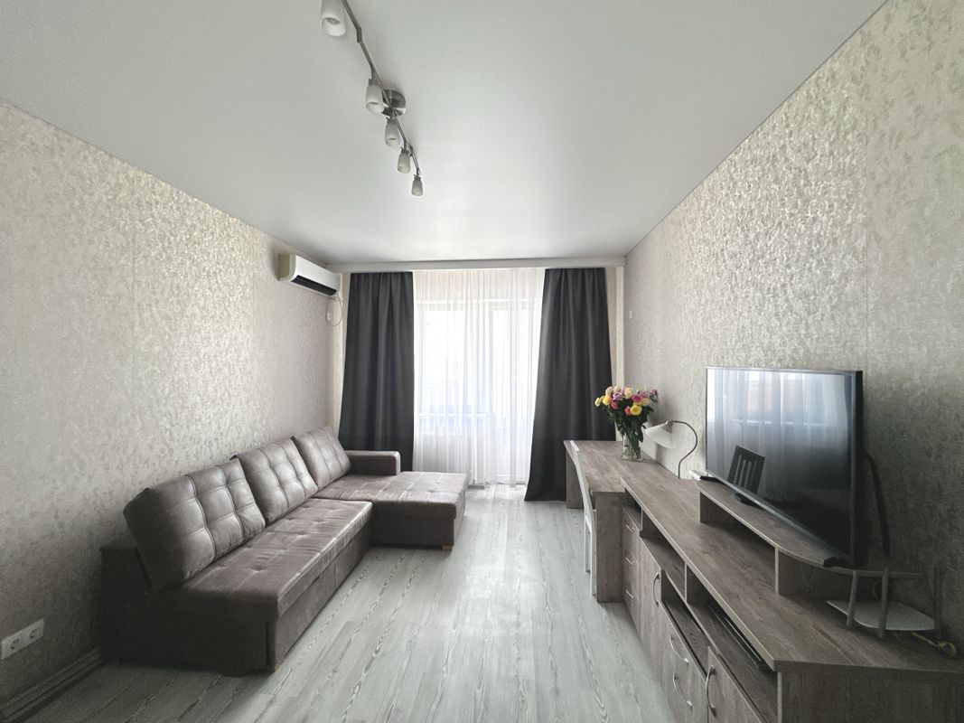 2-комн., 73 м², 13/19 этаж