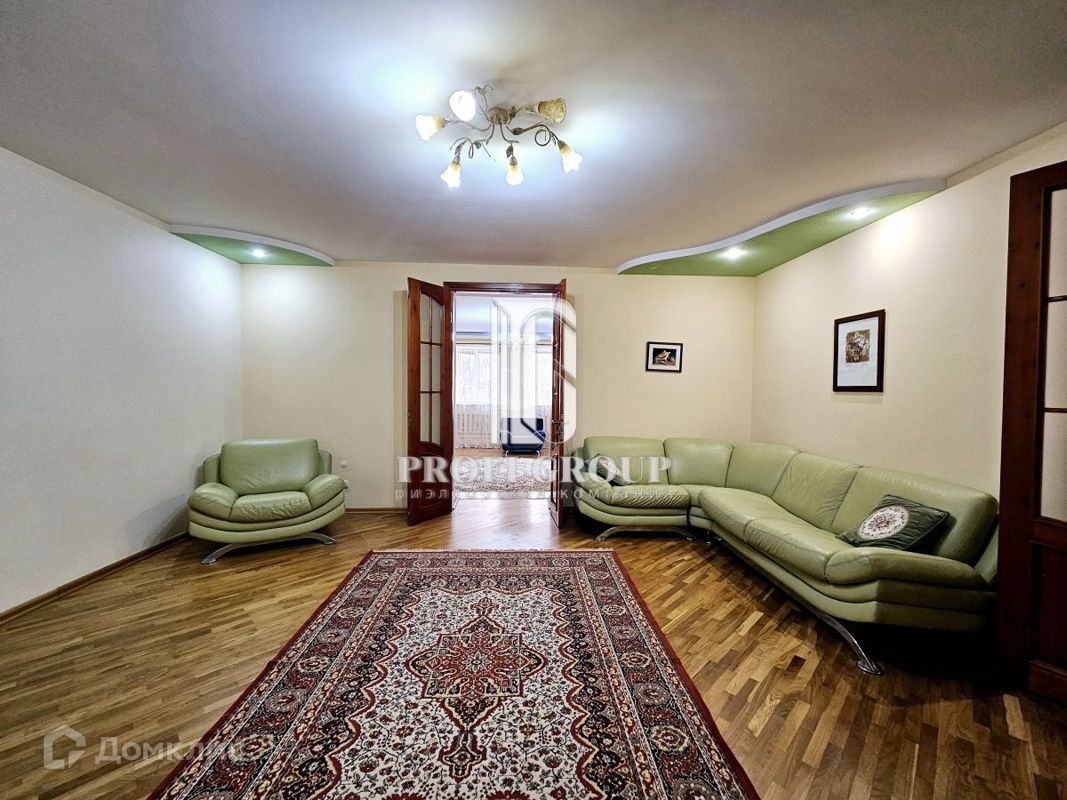 4-комн., 157 м², 1/2 этаж