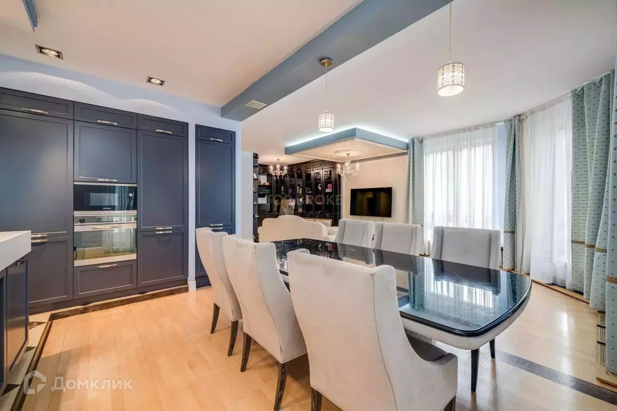 3-комн., 135.7 м², 3/10 этаж