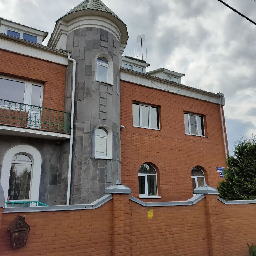 Таунхаус, 584.9 м², 9.3 соток