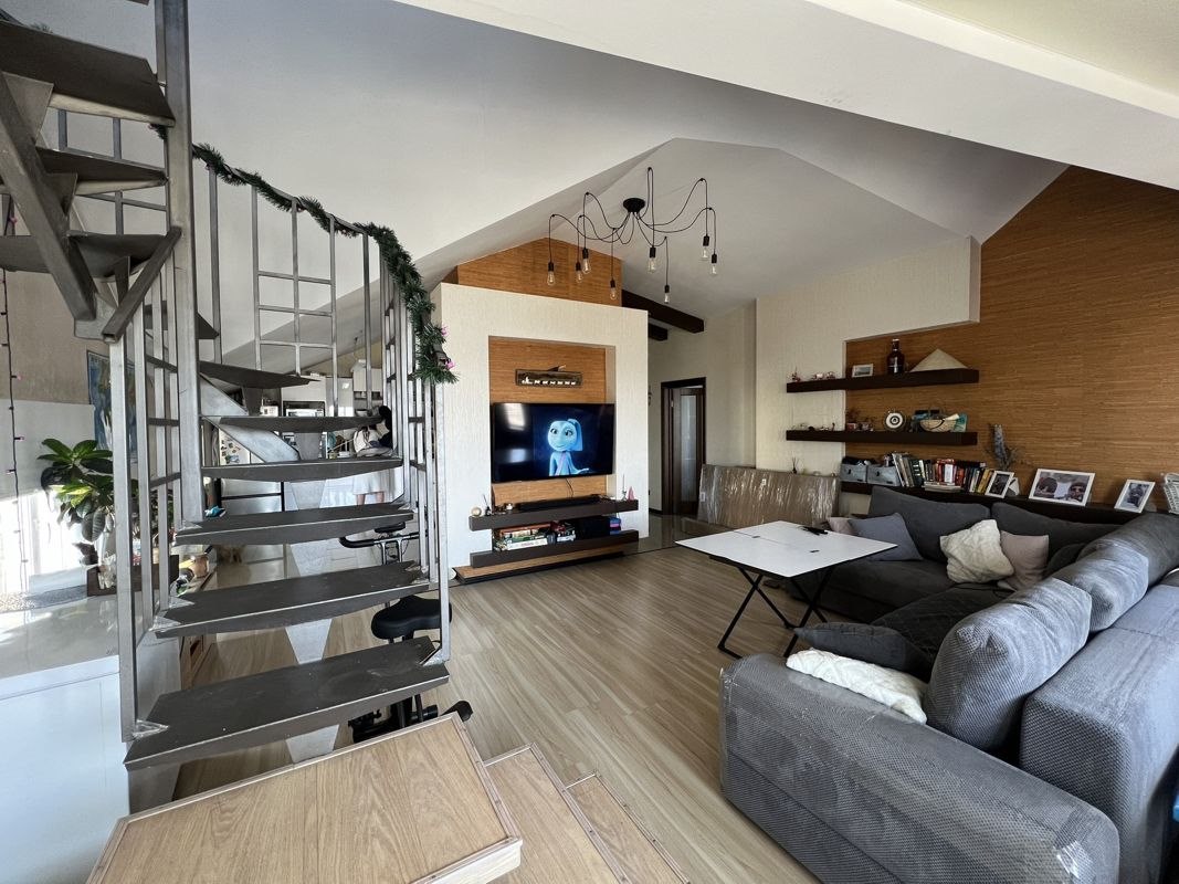 3-комн., 115.6 м², 7/7 этаж