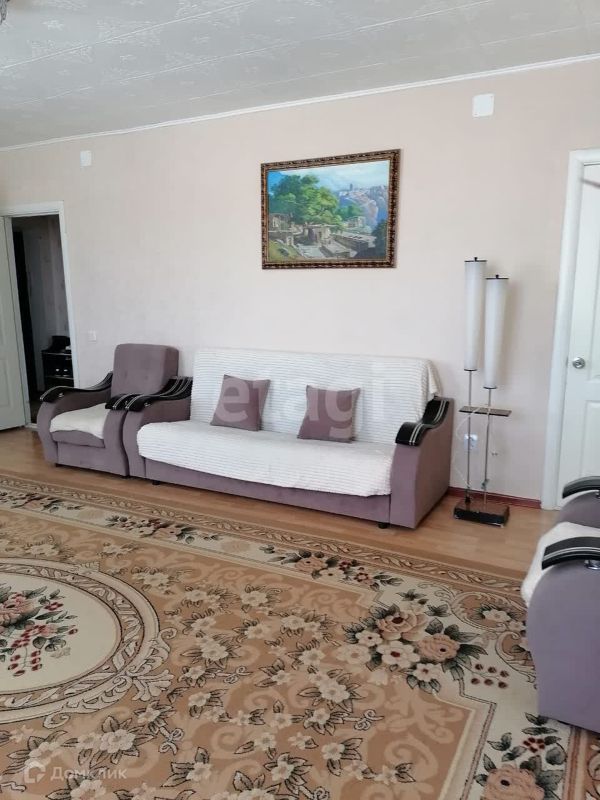 3-комн. квартира, 77 м2, 2/2 этаж
