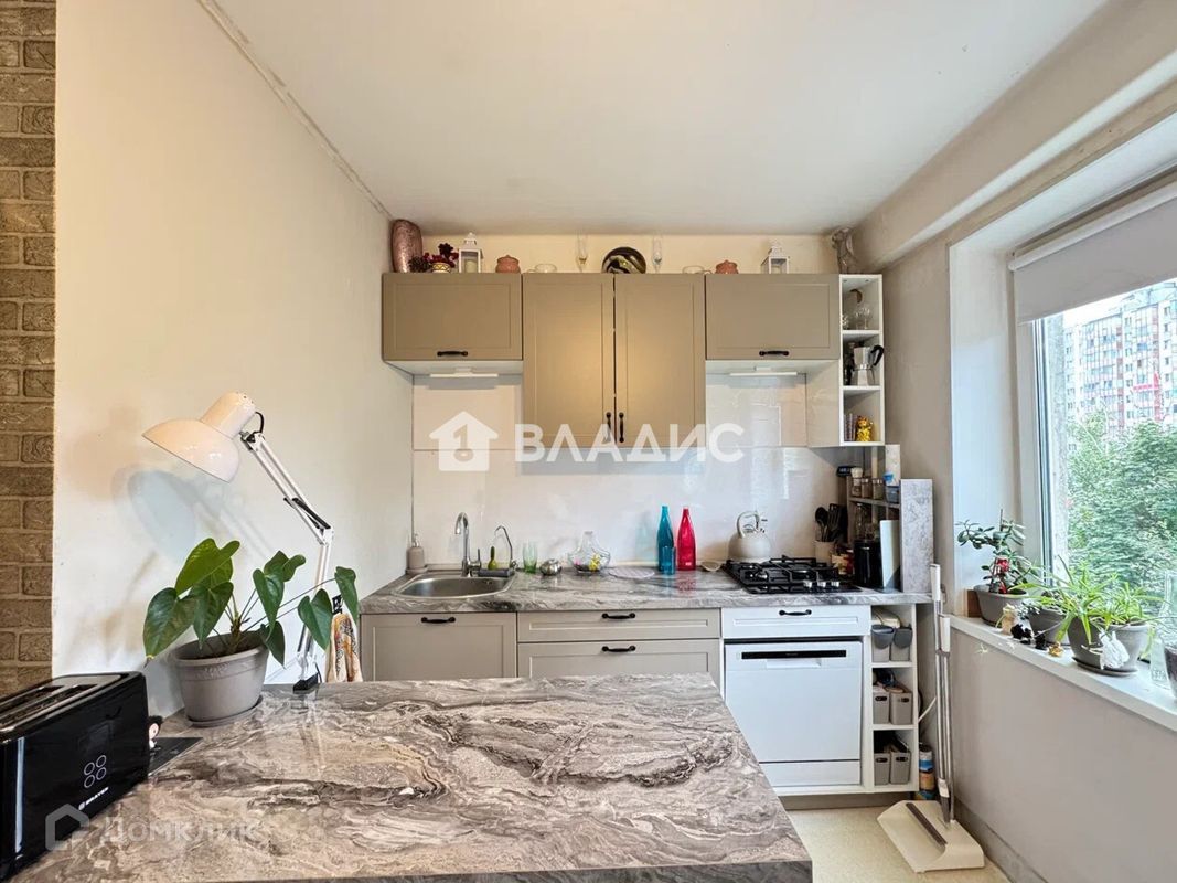 2-комн. квартира, 61.1 м2, 4/6 этаж