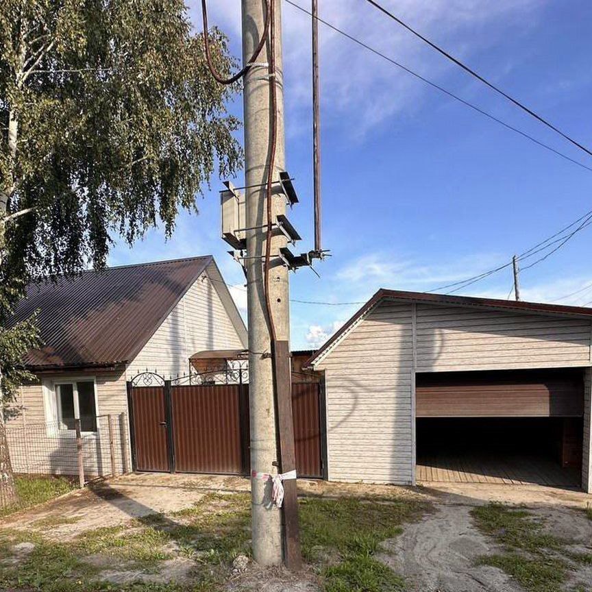 Дом, 100 м², 10 соток