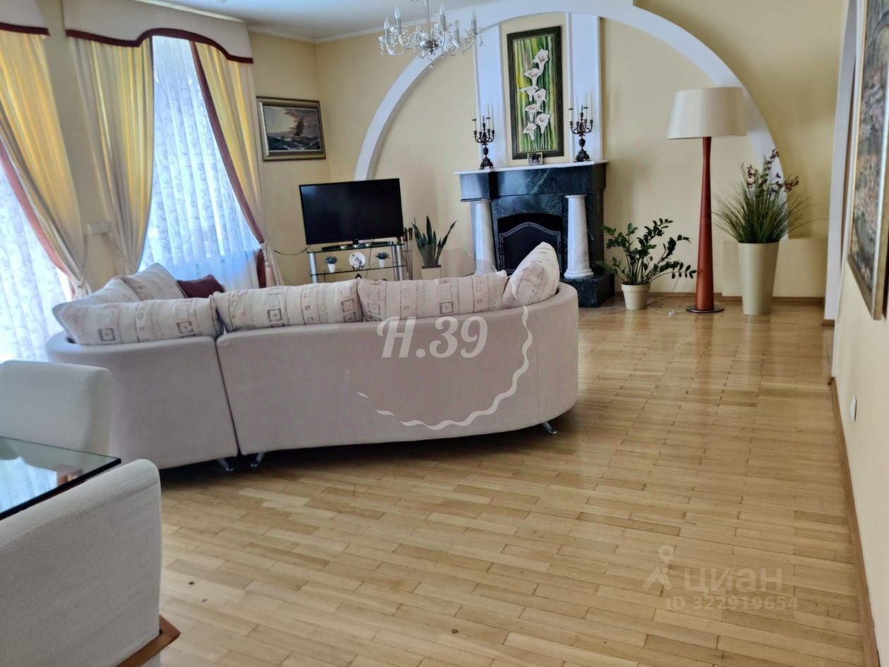 Дом, 359 м², 7 соток