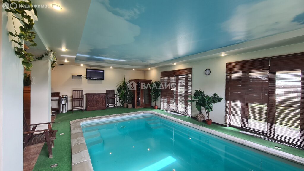 Дом, 540 м², 14 соток