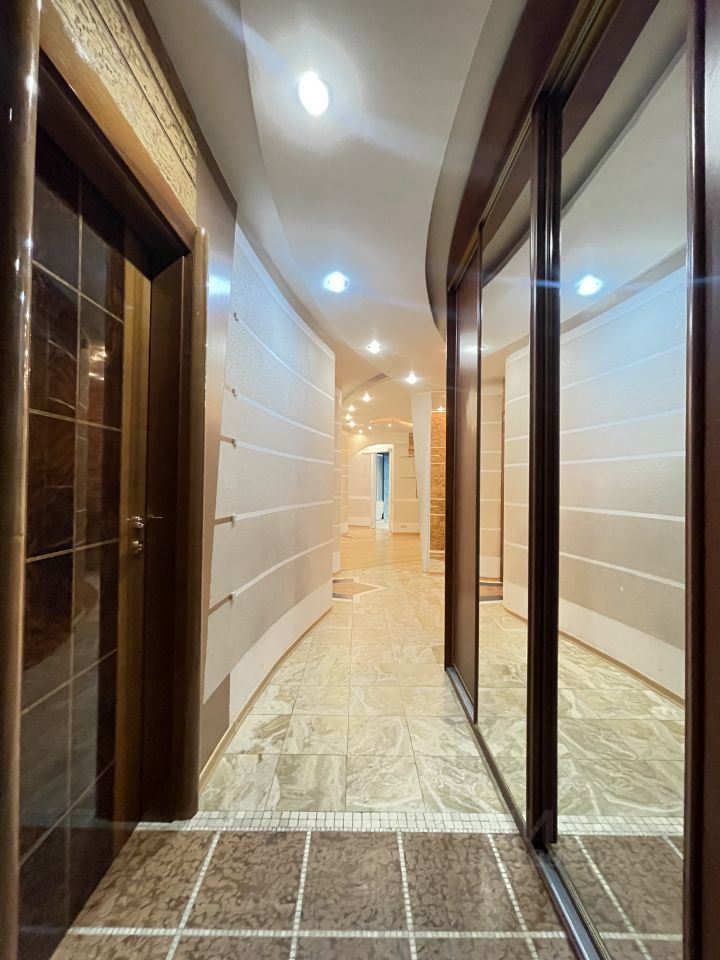 5-комн., 155.5 м², 3/10 этаж