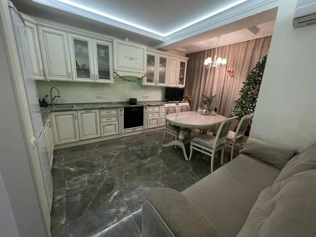 2-комн., 73.1 м², 1/2 этаж