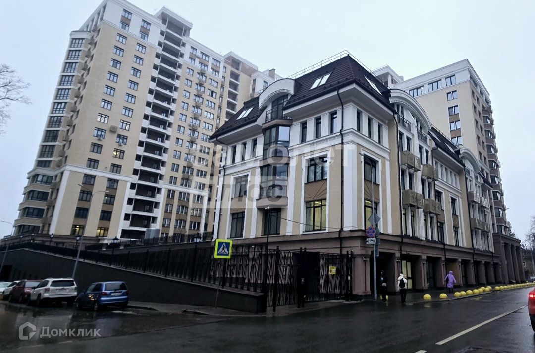 1-комн., 54 м², 10/18 этаж