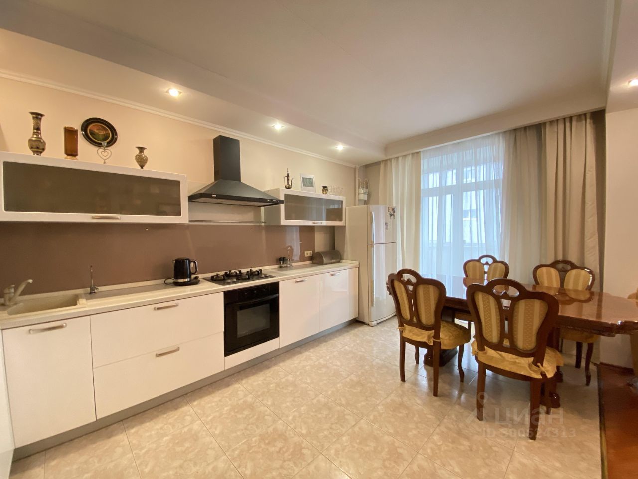 2-комн., 80 м², 4/6 этаж