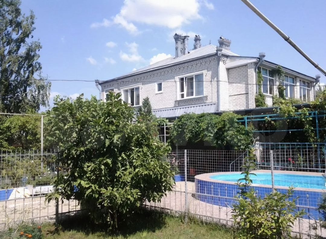 2-этажный дом, 330.5 м², 6.4 соток