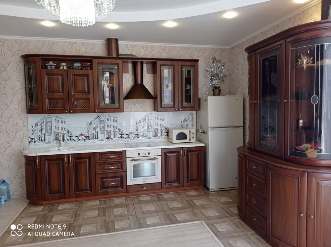 3-комн. квартира, 90 м2, 8/16 этаж