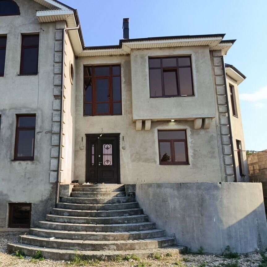 Дом, 400 м², 15 соток