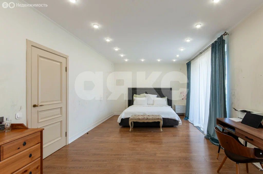 3-комн., Квартира в новостройке, 224.7 м², 2/3 этаж
