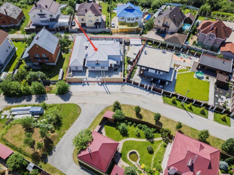 Коттедж, 540 м², 10 соток