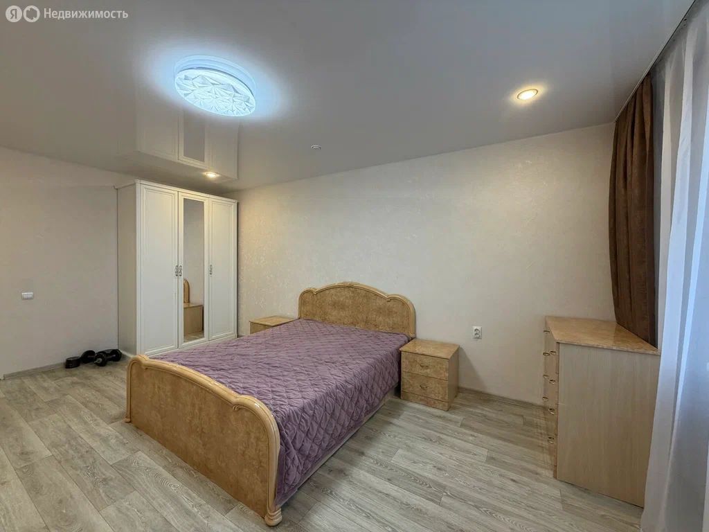 2-комн., 90 м², 11/11 этаж