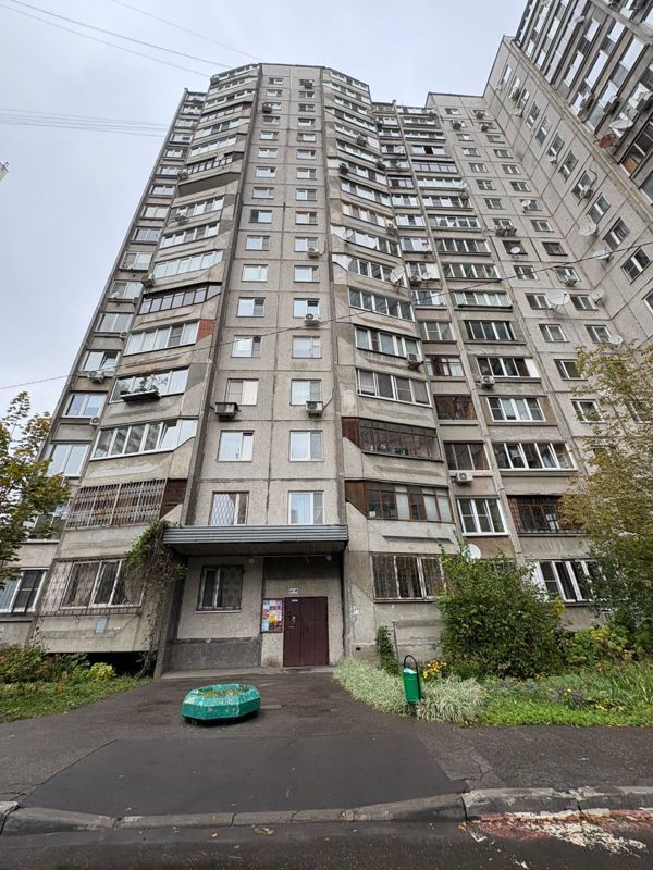 2-комн., 73 м², 8/17 этаж