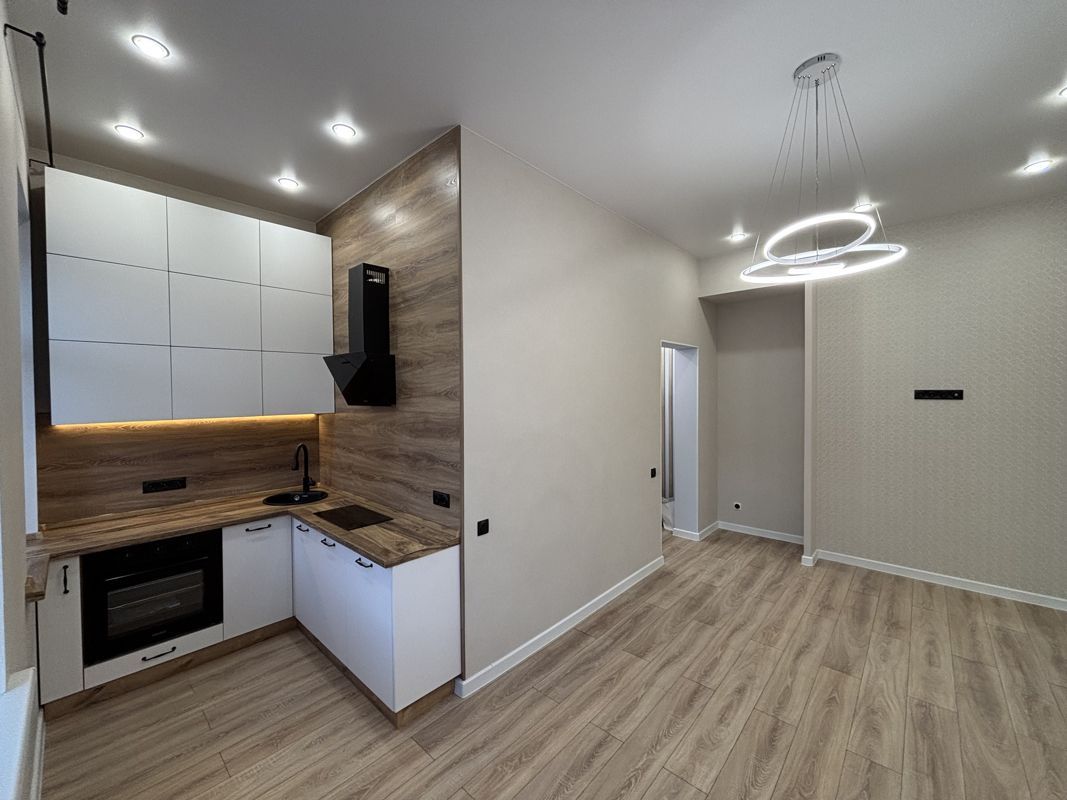 2-комн., 42 м², 4/6 этаж