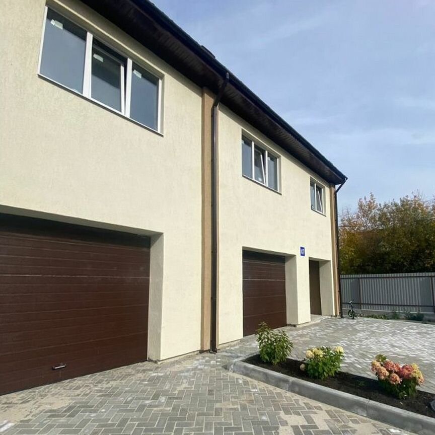 Таунхаус, 170 м², 2.3 сотки