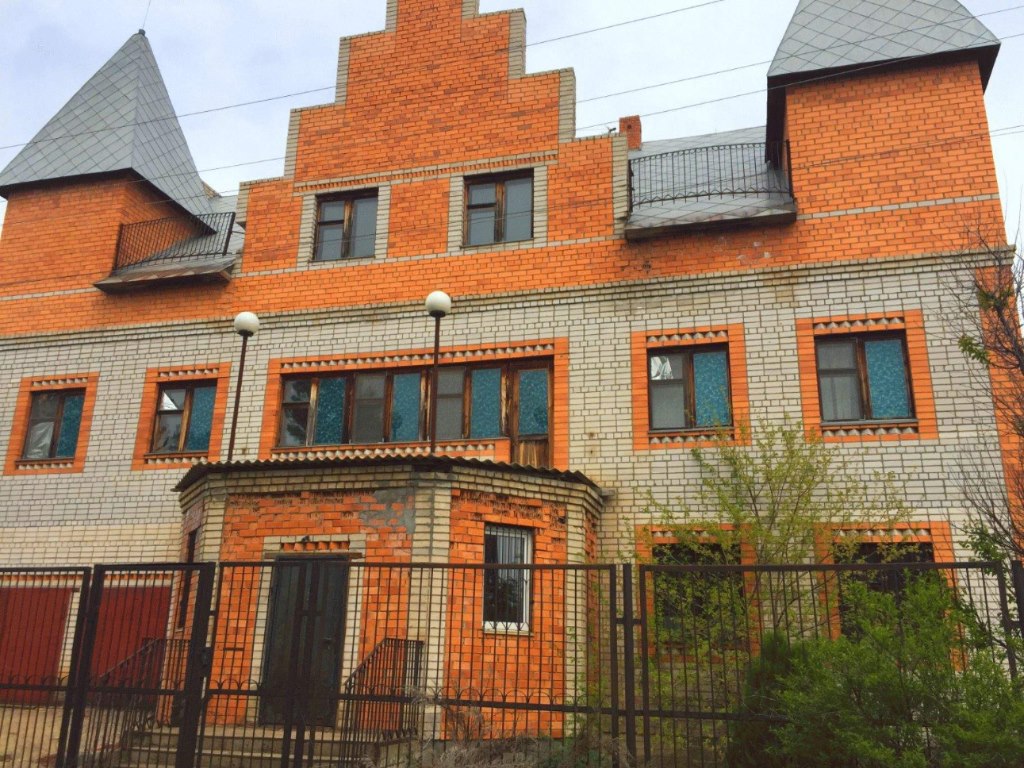 Дом, 608.1 м², 21.8 сотка