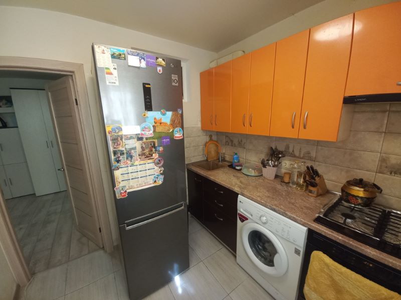 2-комн., 42 м², 1/5 этаж