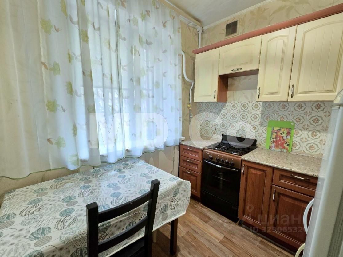 1-комн., 32 м², 1/5 этаж