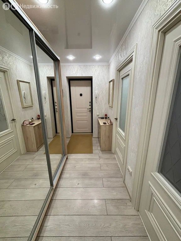 2-комн., 56 м², 1/5 этаж