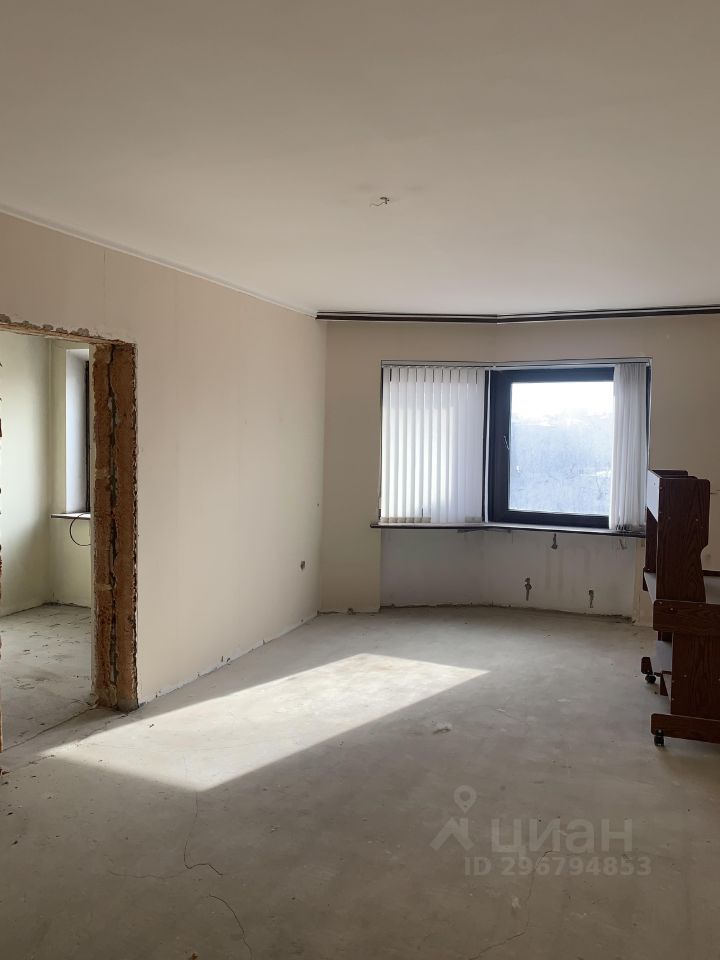 3 этажный, Таунхаус, 320.5 м², 1 сотка, 3 этажа