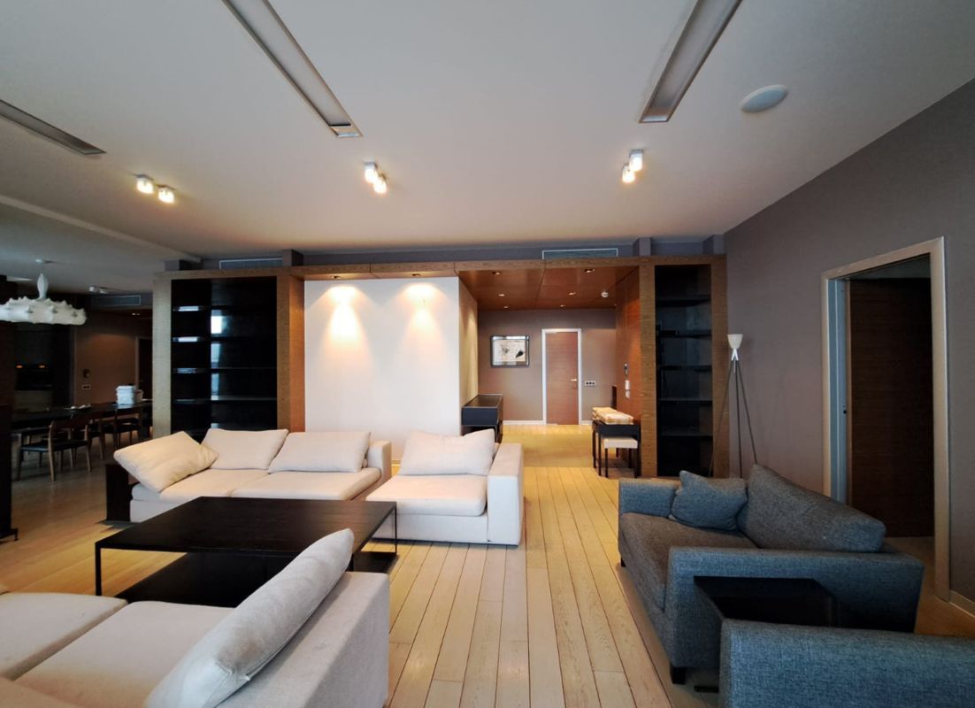 5-комн., 330 м², 2/12 этаж