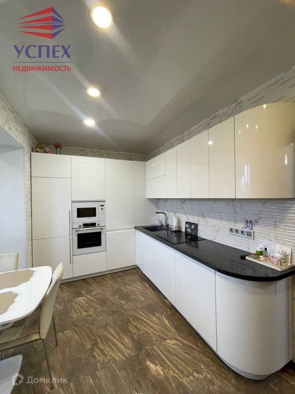 2-комн., 64.3 м², 7/18 этаж