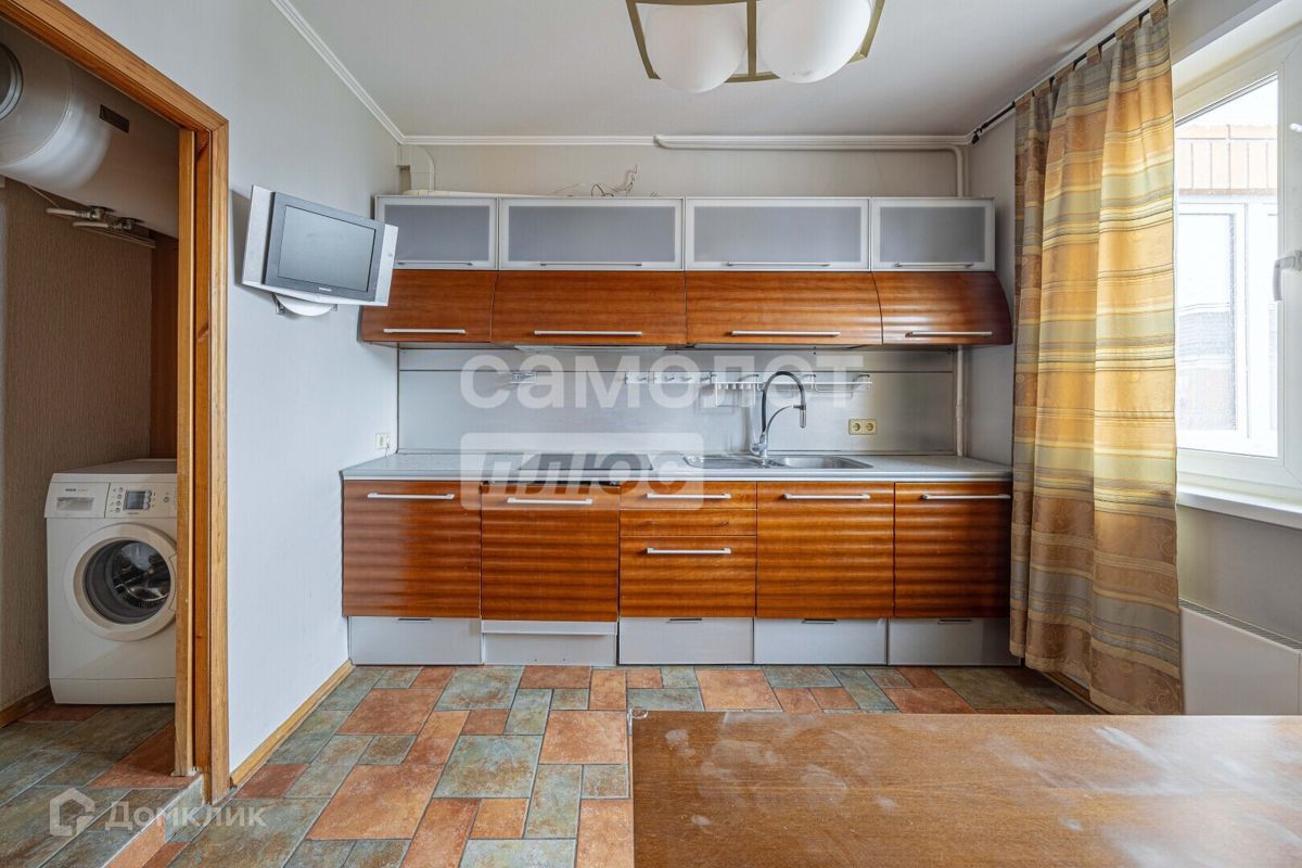 3-комн. квартира, 80 м2, 17/18 этаж