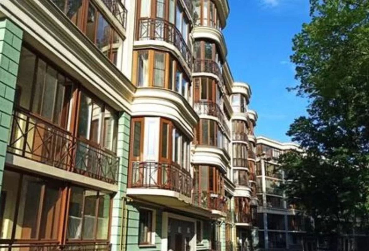 3-комн., 122 м², 2/6 этаж