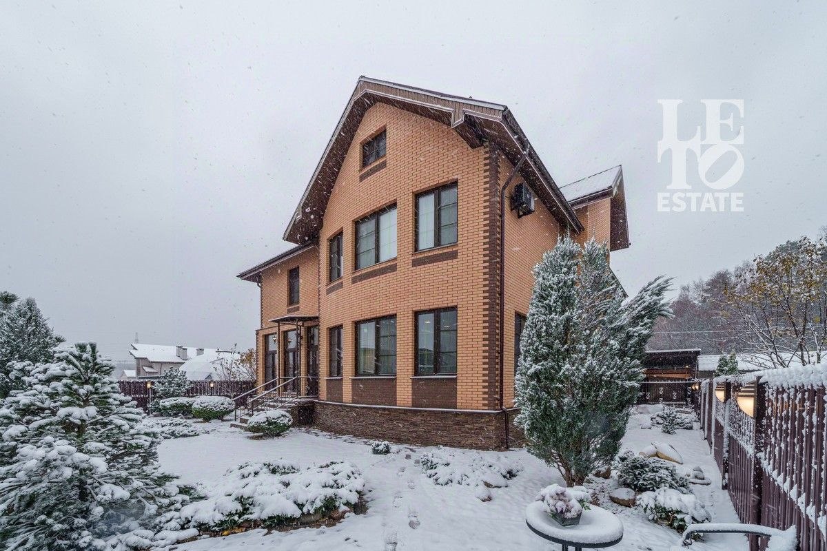 Дом, 500 м², 6 соток