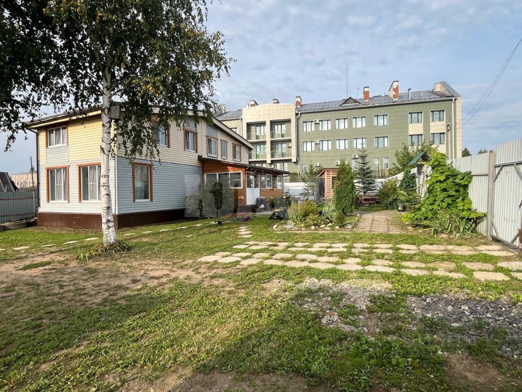 Коттедж, 130 м², 10 соток