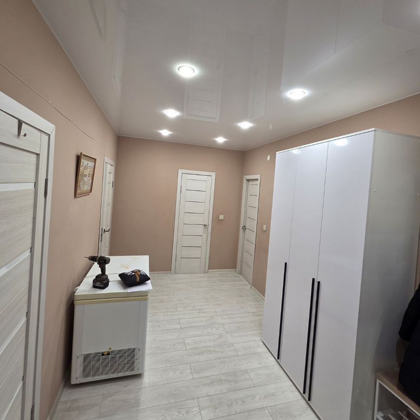 2-комн., 65 м², 2 этаж